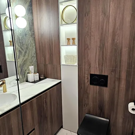 Shellter Premium Przy Plazy