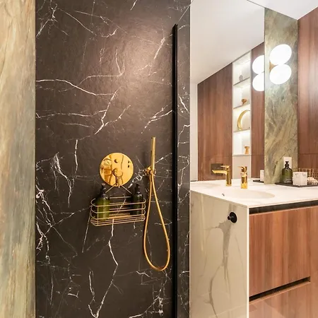 Shellter Premium Przy Plazy רוגובו