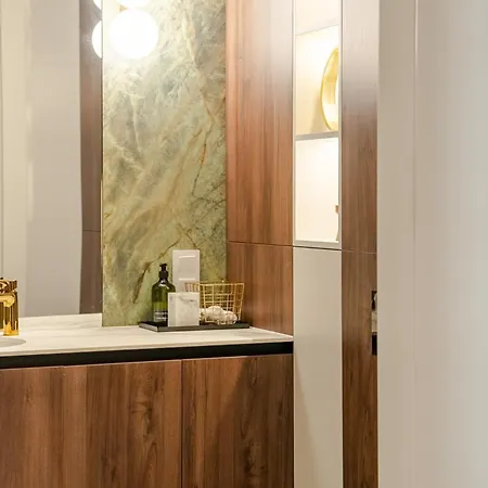 Shellter Premium Przy Plazy 公寓 洛格沃