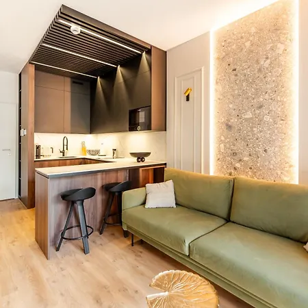 Shellter Premium Przy Plazy דירה *