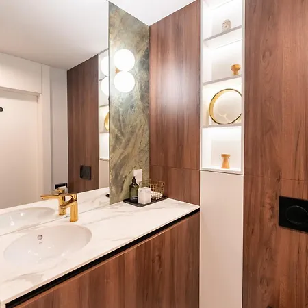 Shellter Premium Przy Plazy *