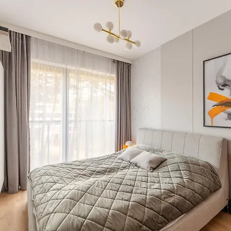 Shellter Premium Przy Plazy * רוגובו