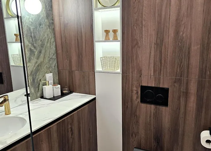 Shellter Premium Przy Plazy