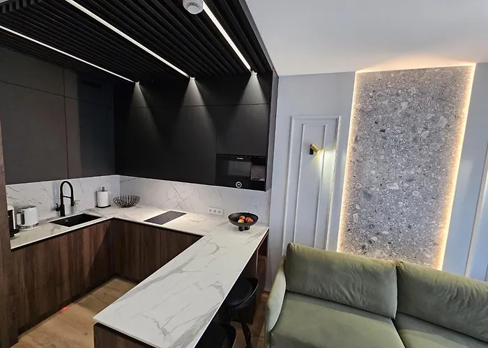 Shellter Premium Przy Plazy רוגובו